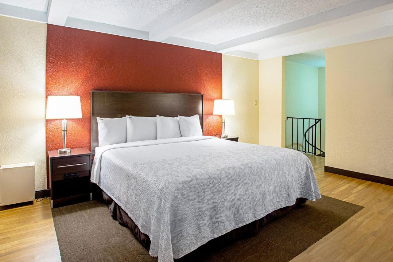 Red Roof Inn Plus+ Wichita East Exteriér fotografie