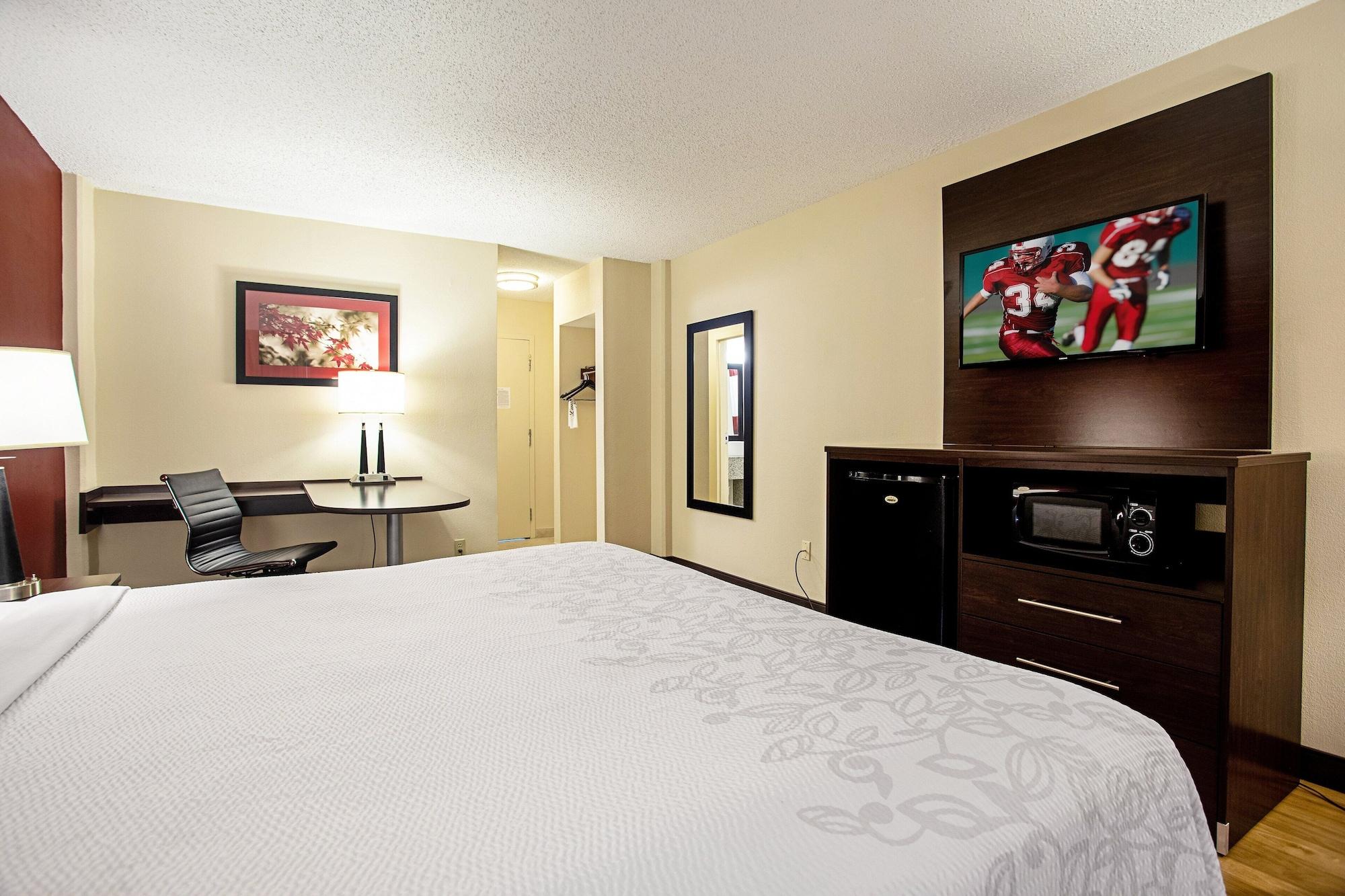 Red Roof Inn Plus+ Wichita East Exteriér fotografie